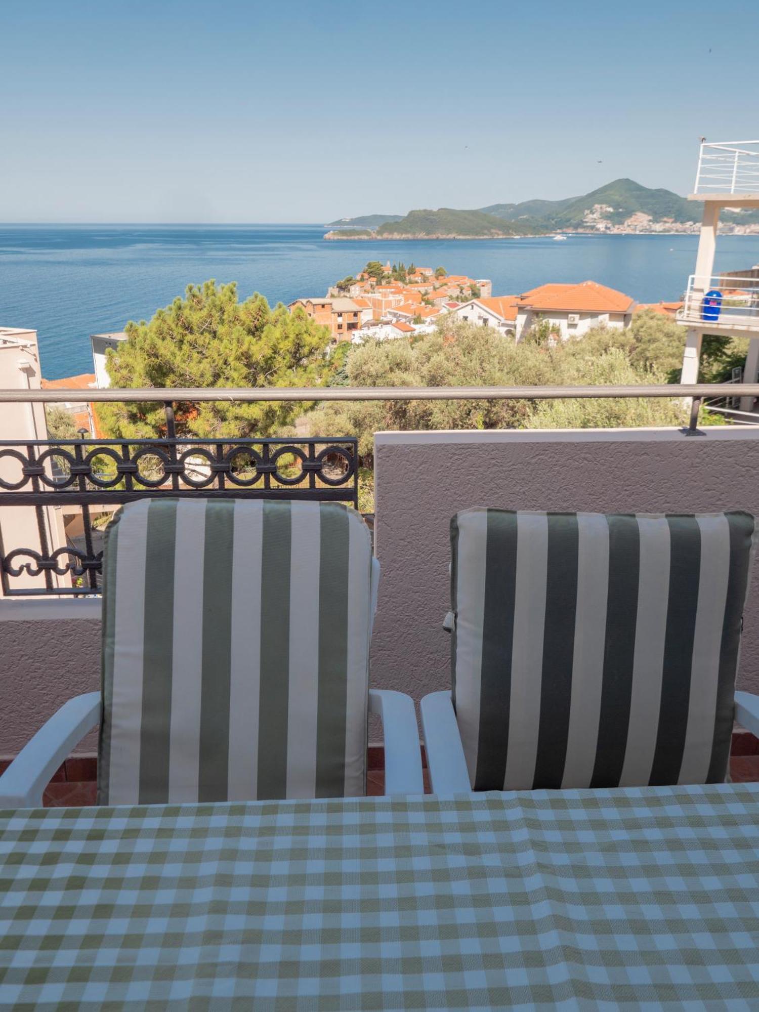 Apartments Marina Светі-Стефан Екстер'єр фото
